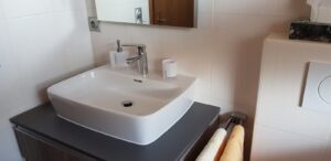 Ferienwohnung II: Bad
